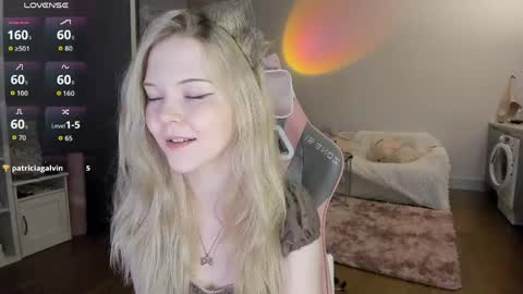 Snapshot of fairy_casey chatting on 04-20-26, 10:22 fairy_casey online show from 04-20-26, 10:22