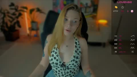 Snapshot of fairy_lele chatting on 06-04-26, 02:17 fairy_lele online show from 06-04-26, 02:17