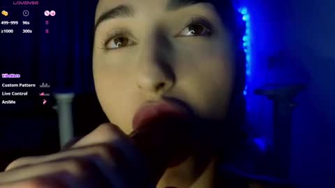 Snapshot of fairy_squirt chatting on 02-15-25, 08:33 Marrie online show from 02-15-25, 08:33