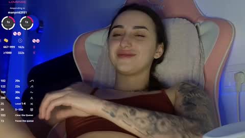 Snapshot of fairy_squirt chatting on 03-06-25, 08:52 Marrie online show from 03-06-25, 08:52