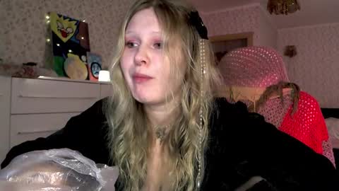 Arisha online show from 10-28-25, 05:59