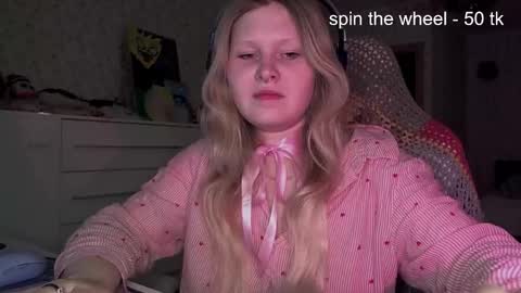 Arisha online show from 11-28-25, 10:01