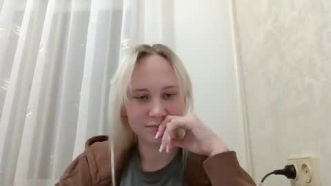 Snapshot of fairyfeller_ chatting on 10-03-25, 03:31 fairyfeller_ online show from 10-03-25, 03:31