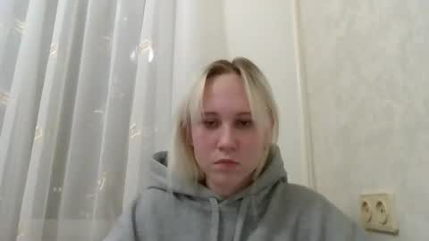 Snapshot of fairyfeller_ chatting on 10-05-25, 04:38 fairyfeller_ online show from 10-05-25, 04:38