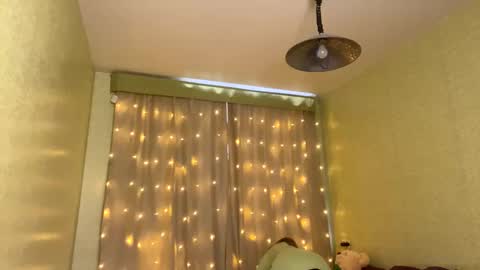 Snapshot of fairyilona chatting on 12-20-24, 09:32 Ilona online show from 12-20-24, 09:32