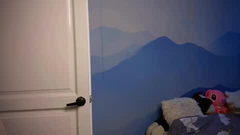 Ilona online show from 12-16-25, 07:24