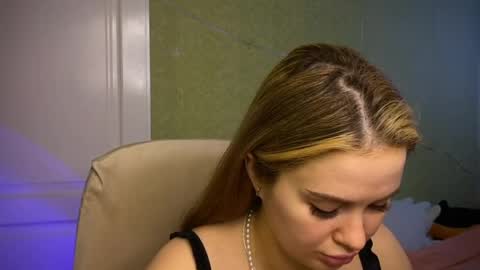 Ilona online show from 04-04-26, 08:01