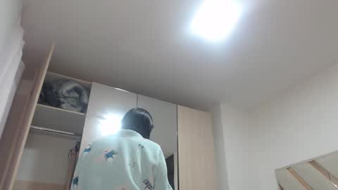 fairylatin online show from 10-21-25, 10:38