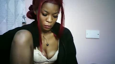 faizah_ online show from 04-29-26, 03:21