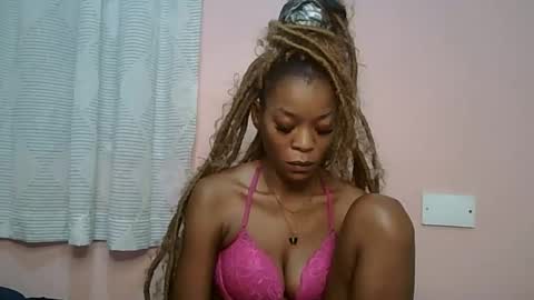 faizah_ online show from 05-15-26, 11:45