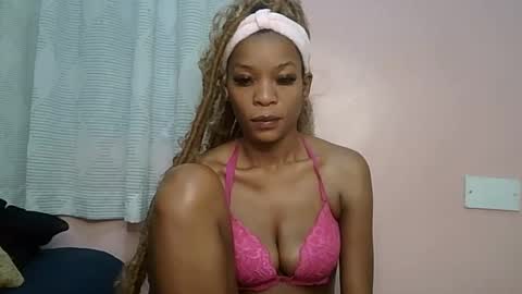 faizah_ online show from 05-26-26, 09:27