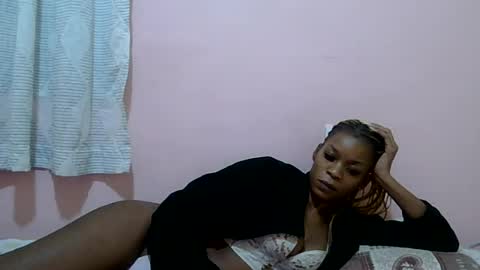 faizah_ online show from 06-11-26, 11:25