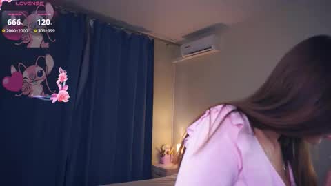 Erika online show from 02-04-26, 07:36