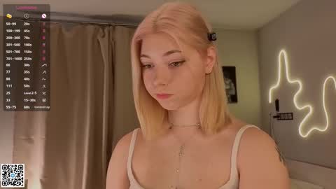 Emilia online show from 10-22-25, 04:24