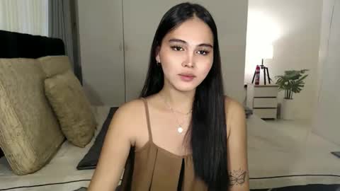 Snapshot of fallfromabove chatting on 12-15-25, 05:34 Belly Conklin online show from 12-15-25, 05:34