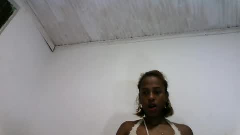 Snapshot of fallinah01 chatting on 07-28-26, 02:24 fallinah01 online show from 07-28-26, 02:24