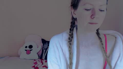 Snapshot of fanatka chatting on 03-02-26, 05:08 BUNNYGal online show from 03-02-26, 05:08