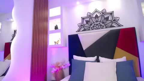 FANCY online show from 02-23-26, 03:37