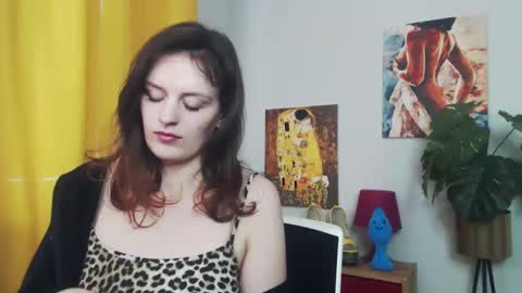 Nadine online show from 03-05-25, 12:22