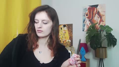 Nadine online show from 03-10-25, 09:21