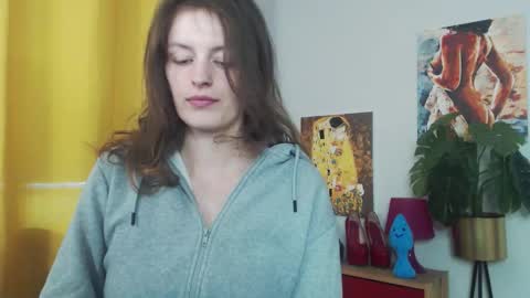 Nadine online show from 09-24-25, 05:44