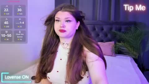 Snapshot of fanfik_ chatting on 06-22-26, 12:24 Elena online show from 06-22-26, 12:24