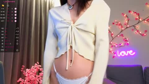 Eva online show from 10-26-25, 01:11