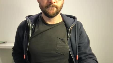 Snapshot of fantacyland chatting on 12-18-24, 06:25 Alex online show from 12-18-24, 06:25