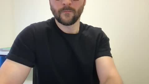 Snapshot of fantacyland chatting on 01-17-25, 01:35 Alex online show from 01-17-25, 01:35