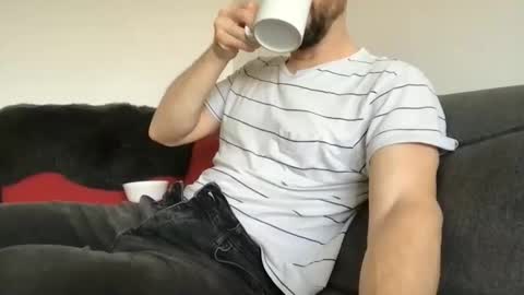 Snapshot of fantacyland chatting on 11-06-25, 12:06 Alex online show from 11-06-25, 12:06