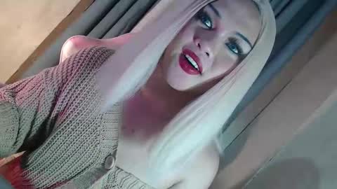 Snapshot of fantasticcock69_daniella chatting on 02-28-26, 12:28 DANIELLA - DONT FORGET TO GIVE ME A THUMBSU UP online show from 02-28-26, 12:28