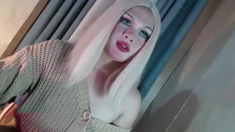 Snapshot of fantasticcock69_daniella chatting on 03-04-26, 02:45 DANIELLA - DONT FORGET TO GIVE ME A THUMBSU UP online show from 03-04-26, 02:45