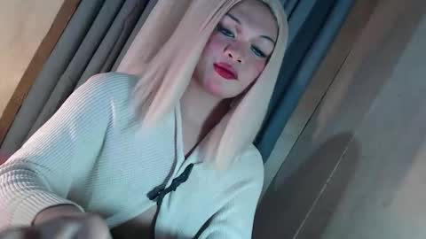 Snapshot of fantasticcock69_daniella chatting on 03-10-26, 12:10 DANIELLA - DONT FORGET TO GIVE ME A THUMBSU UP online show from 03-10-26, 12:10