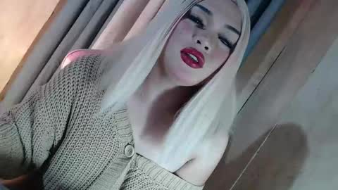 DANIELLA - DONT FORGET TO GIVE ME A THUMBSU UP online show from 06-03-26, 04:26