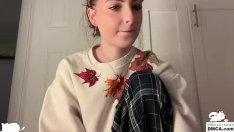 Snapshot of fantasyella chatting on 06-07-26, 04:16 Ella online show from 06-07-26, 04:16