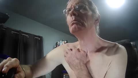 fantasyresort online show from 12-14-25, 01:00