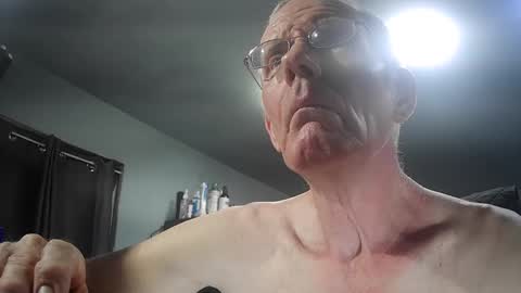 fantasyresort online show from 04-17-26, 03:09