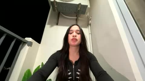 Snapshot of fantasyxbabe chatting on 05-18-26, 03:51 AMANDA online show from 05-18-26, 03:51