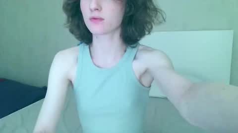 Kira online show from 11-12-25, 09:42