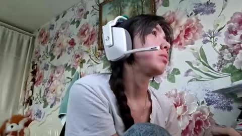 Snapshot of farahdinco chatting on 01-07-26, 07:55 Alex online show from 01-07-26, 07:55