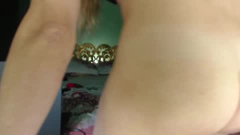 farfalina online show from 09-29-25, 05:01