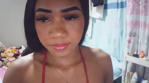 Snapshot of farianna_hot chatting on 05-16-26, 10:41 farianna_hot online show from 05-16-26, 10:41