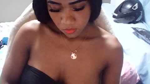 Snapshot of farianna_hot chatting on 05-19-26, 11:44 farianna_hot online show from 05-19-26, 11:44