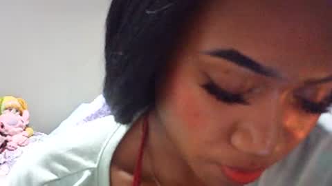 Snapshot of farianna_hot chatting on 05-27-26, 12:18 farianna_hot online show from 05-27-26, 12:18