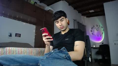 farid_24 online show from 04-05-26, 02:42