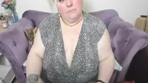 fashiona online show from 04-01-26, 09:01