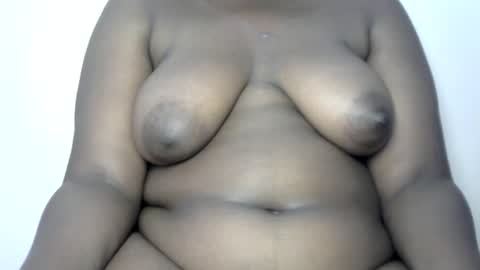 Snapshot of fatasspussy767 chatting on 07-10-26, 05:34 Fatass online show from 07-10-26, 05:34