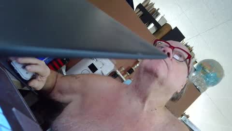 Fred. online show from 09-19-25, 06:41