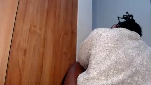 Snapshot of fatpussy_ebony_girl chatting on 07-08-26, 06:51 lexie online show from 07-08-26, 06:51