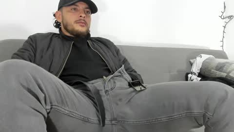 favid95 online show from 02-08-25, 03:08